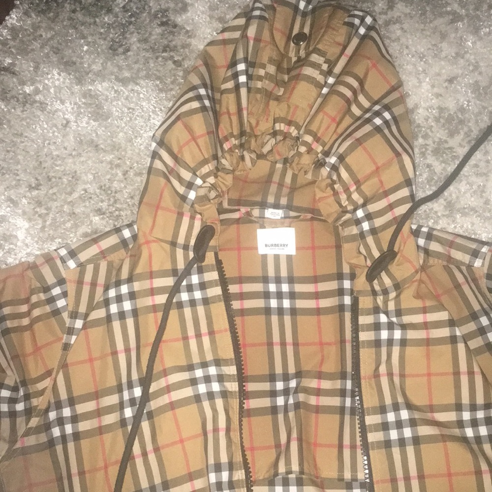 Burberry wind breaker jacket authentic